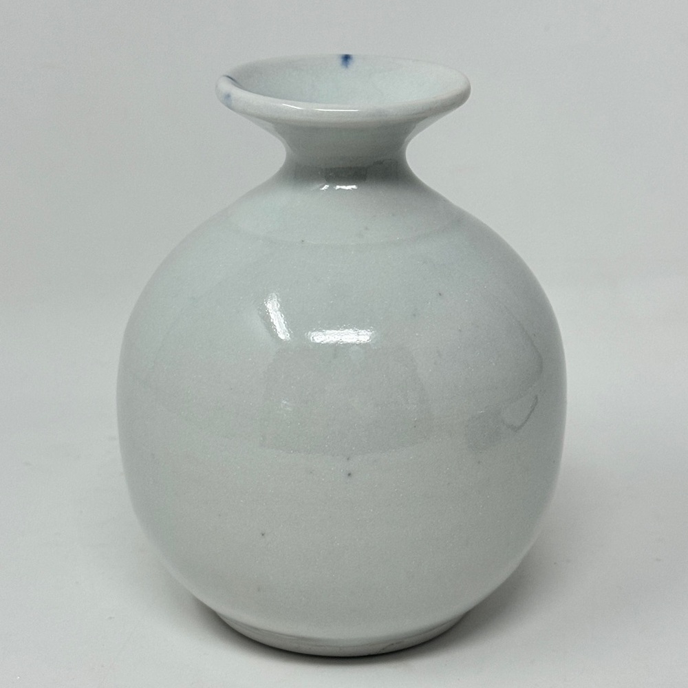 Vintage Chinoiserie Porcelain Flower Vase - Picture 3 of 6